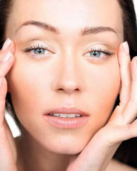 EYEBROW LIFTING FOR A MORE OPEN AND BEAUTIFUL GAZE